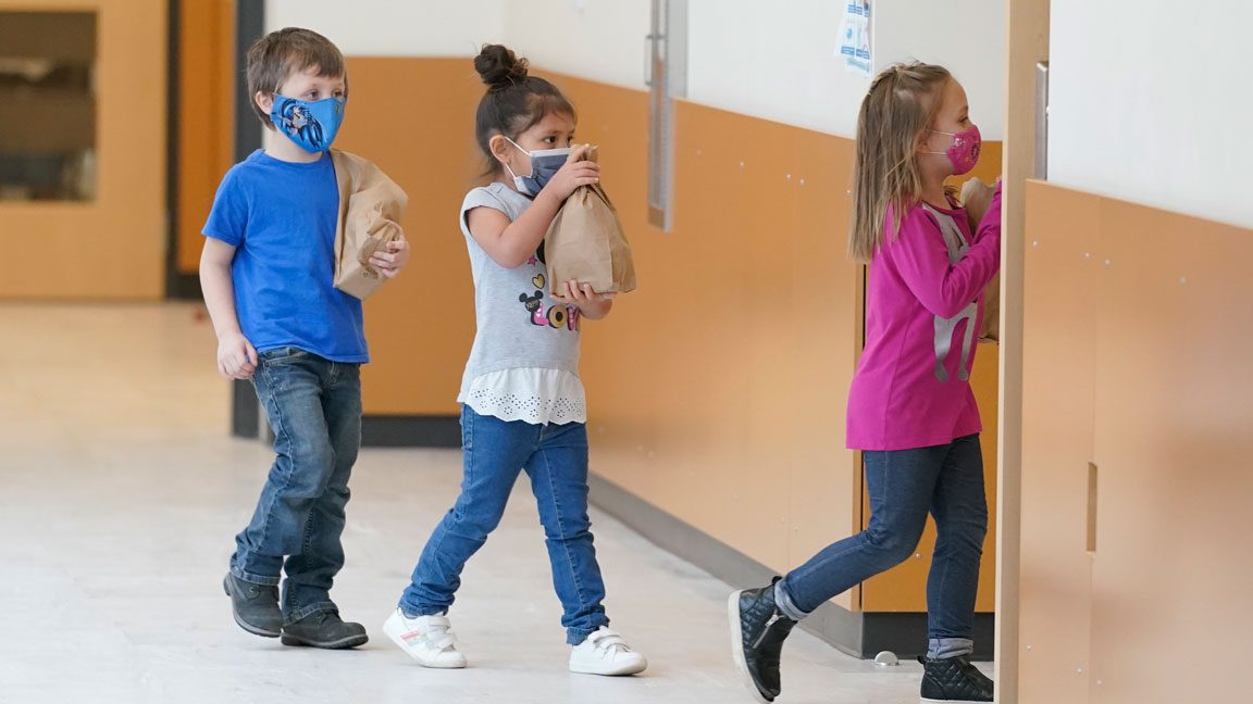 Read more about the article Lawmakers say food aid programs for schoolchildren are still needed post-pandemic